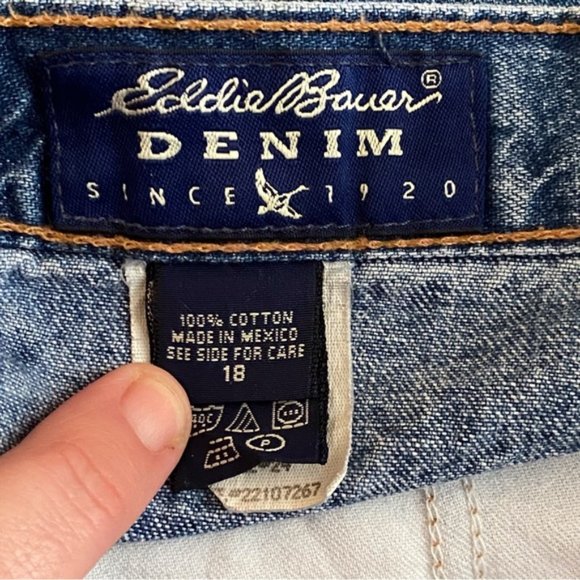 Vintage 90's Eddie Bauer High Waisted Relaxed Fit Denim Mom Shorts Size 18 - Picture 5 of 5